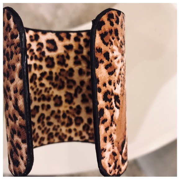 High fashion hand pieces - Picture 4 of 8